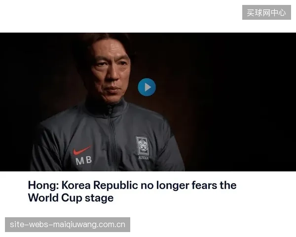 主帅洪明甫坚持三后卫体系引担忧,近期热身赛暴露出的攻防转换问题亟待解决。 主帅洪明甫坚持三后卫体系引担忧,近期热身赛暴露出的攻防转换问题亟待解决。
